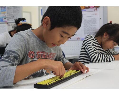 2014y04m07d_135312227