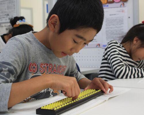 2014y04m07d_135312227